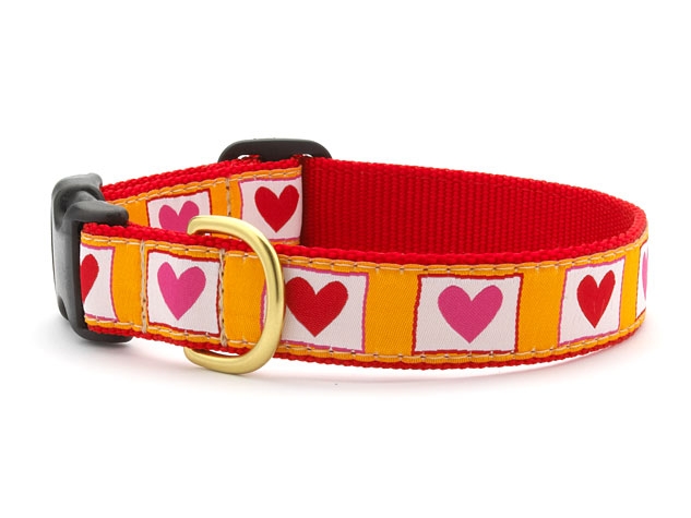 Hot Hearts Cat Collar