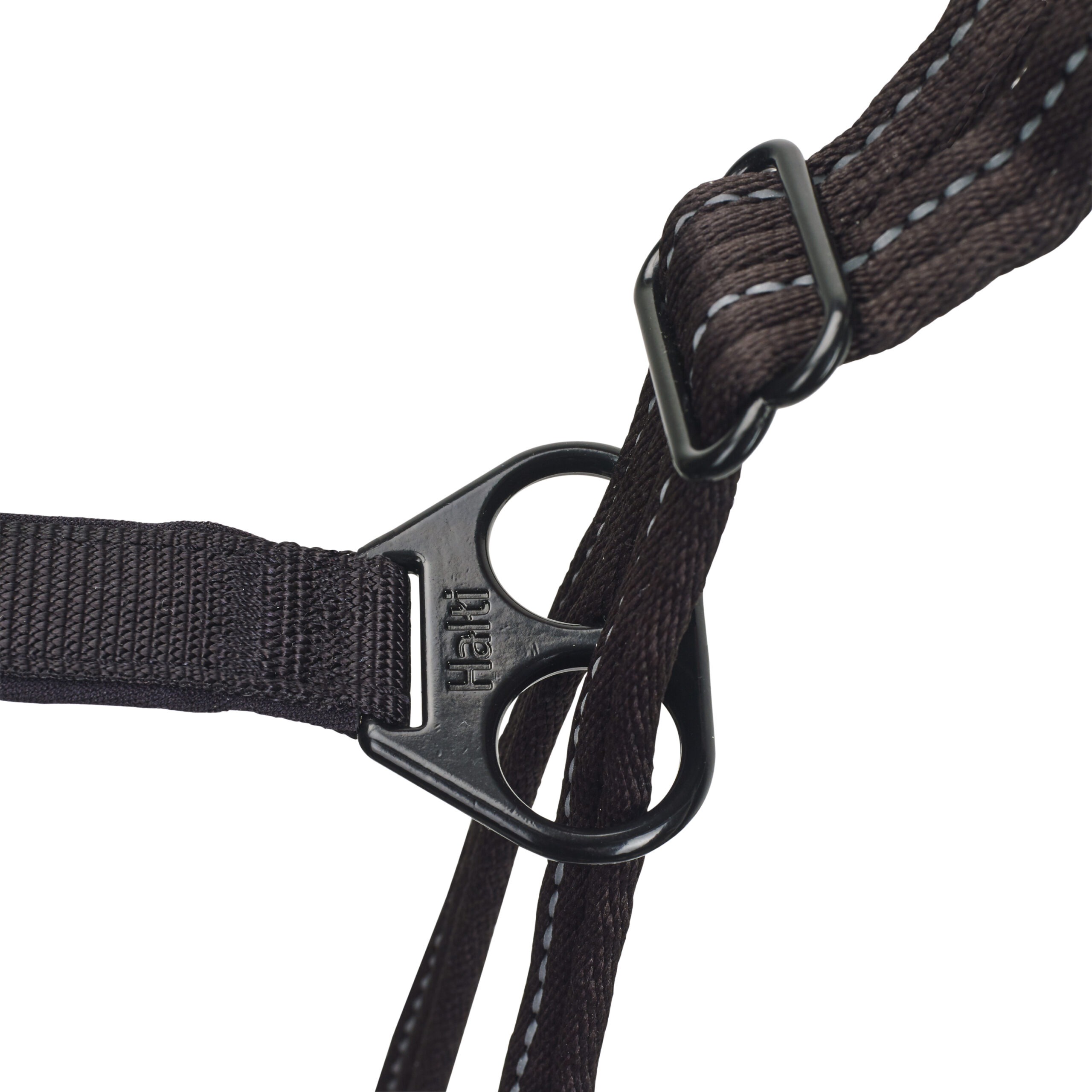 Halti No_Pull_Harness_No Pull Lifting Action Strap Detail